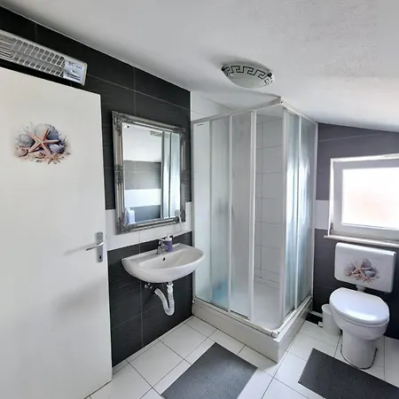 Perla Apartment Dinjiska
